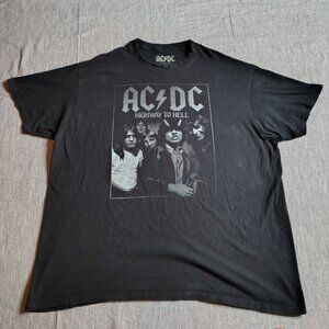 ACDC Highway To Hell Band Photo T-Shirt Size 2XL XXL Black Angus Young